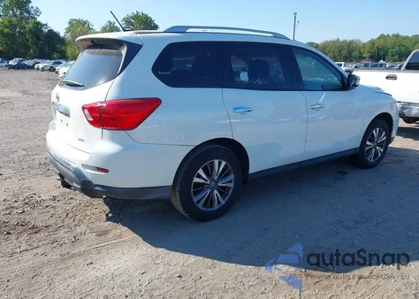 2017 Nissan Pathfinder S z USA, uszkodzony, nr VIN 5N1DR2MMXHC907991